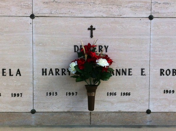 HarryAnneDemeryGravesite1 073.jpg HarryAnneDemeryGravesite1 073