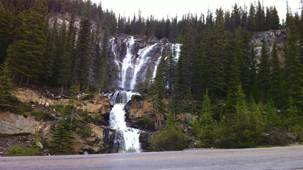BanffNPIcefieldsFalls1