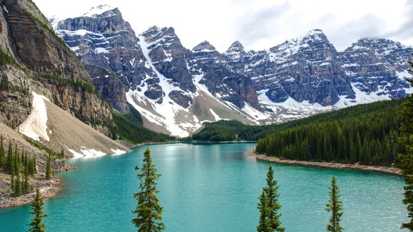 BanffNPMorraineLake1