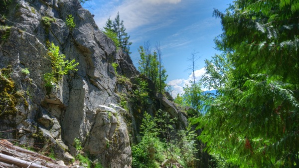 SalmonArmSyphonFallsCliffs1