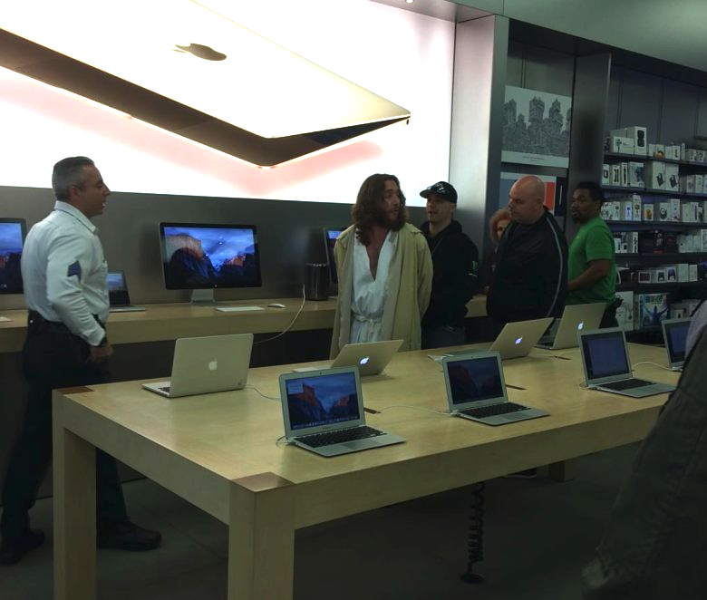 JesusArrestedAppleStore.jpg JesusArrestedAppleStore