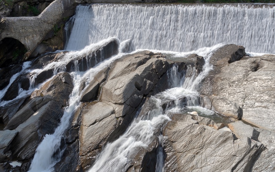 D75 4972 AuroraHDR2018 edit