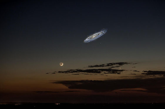 AndromedaGalaxy.jpg AndromedaGalaxy