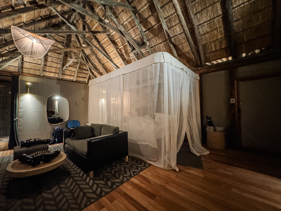 20250807 iPhone15 Botswana 5931-1.