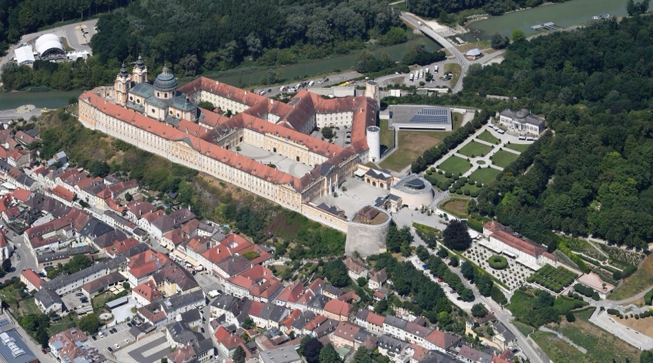 Aerial image of Melk Abbey (view from the southeast).